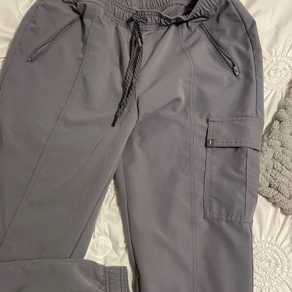 JAANUU GRAY SCRUBS SET - Picture 4 of 4